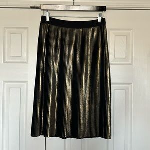 Vero Moda Pleated Gold Metallic Skirt